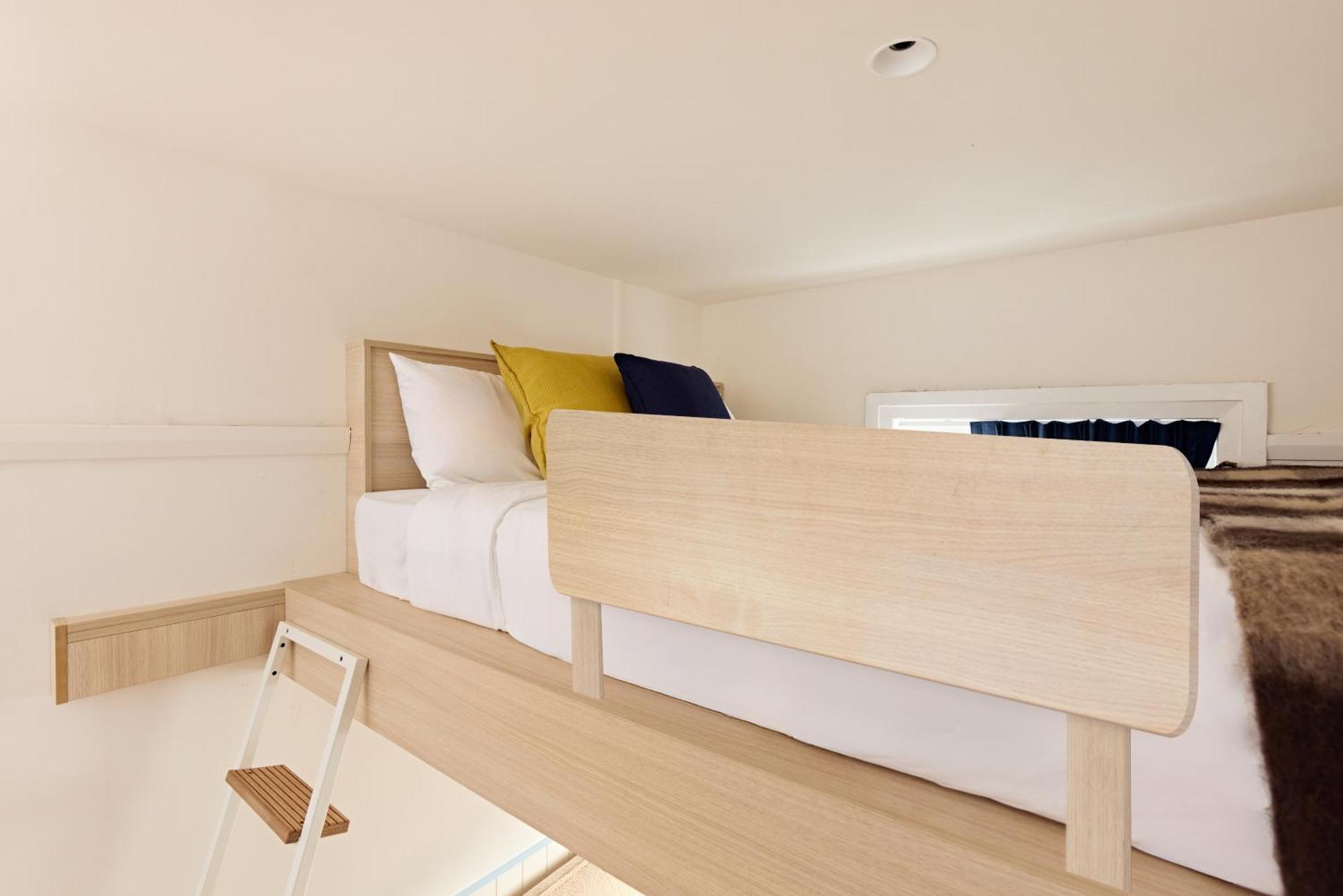 Little Drifter Bondi Hostel Сидни Екстериор снимка